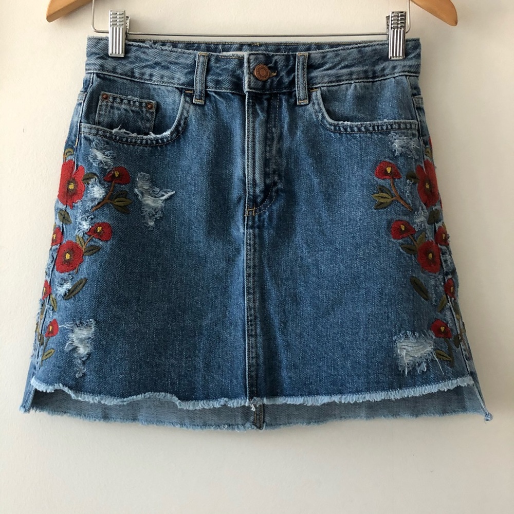 Free with Purchase ✨ Zara Floral Denim Skirt